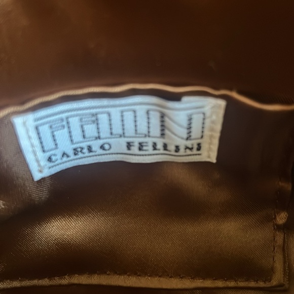 Clutch - Picture 3 of 4